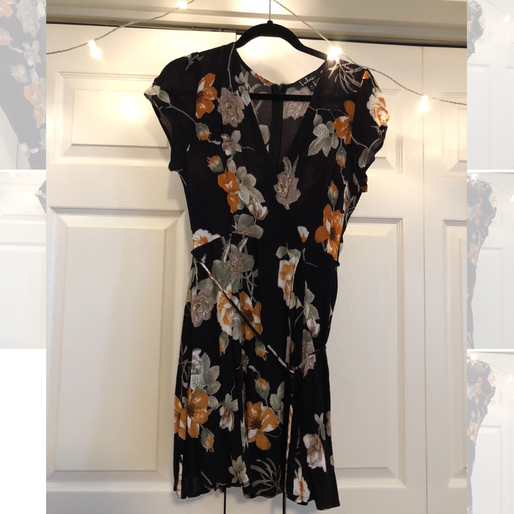 Lulus floral wrap dress (Size M)